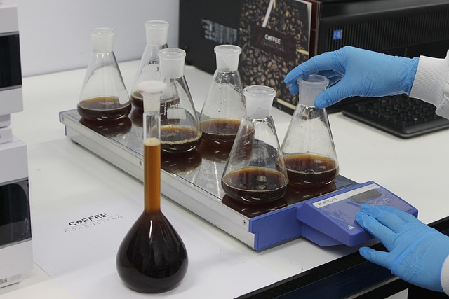 環(huán)保無毒辛酸亞錫/t-9,適用于醫(yī)療、食品級聚氨酯材料的生產(chǎn)